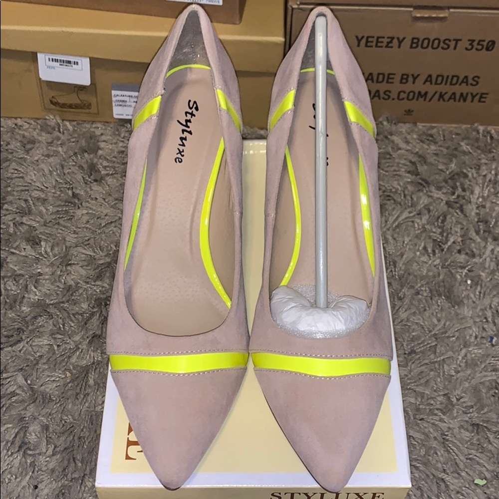 Brand new tan/neon lime heels